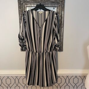 love J Black/White Striped 1/2 Zip Midi Dress - 3X